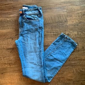 SO Junior High Rise Skinny Jeans